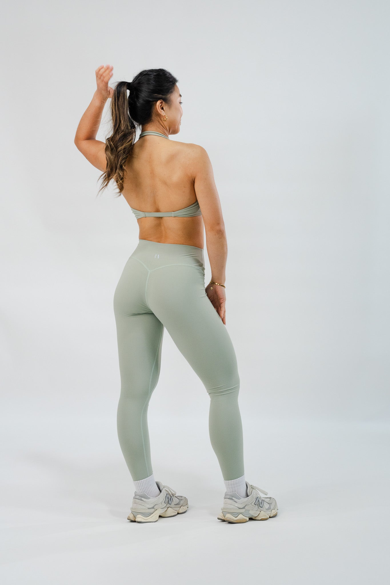 TWIST CROP . PISTACHIO - Rue Avenue Activewear