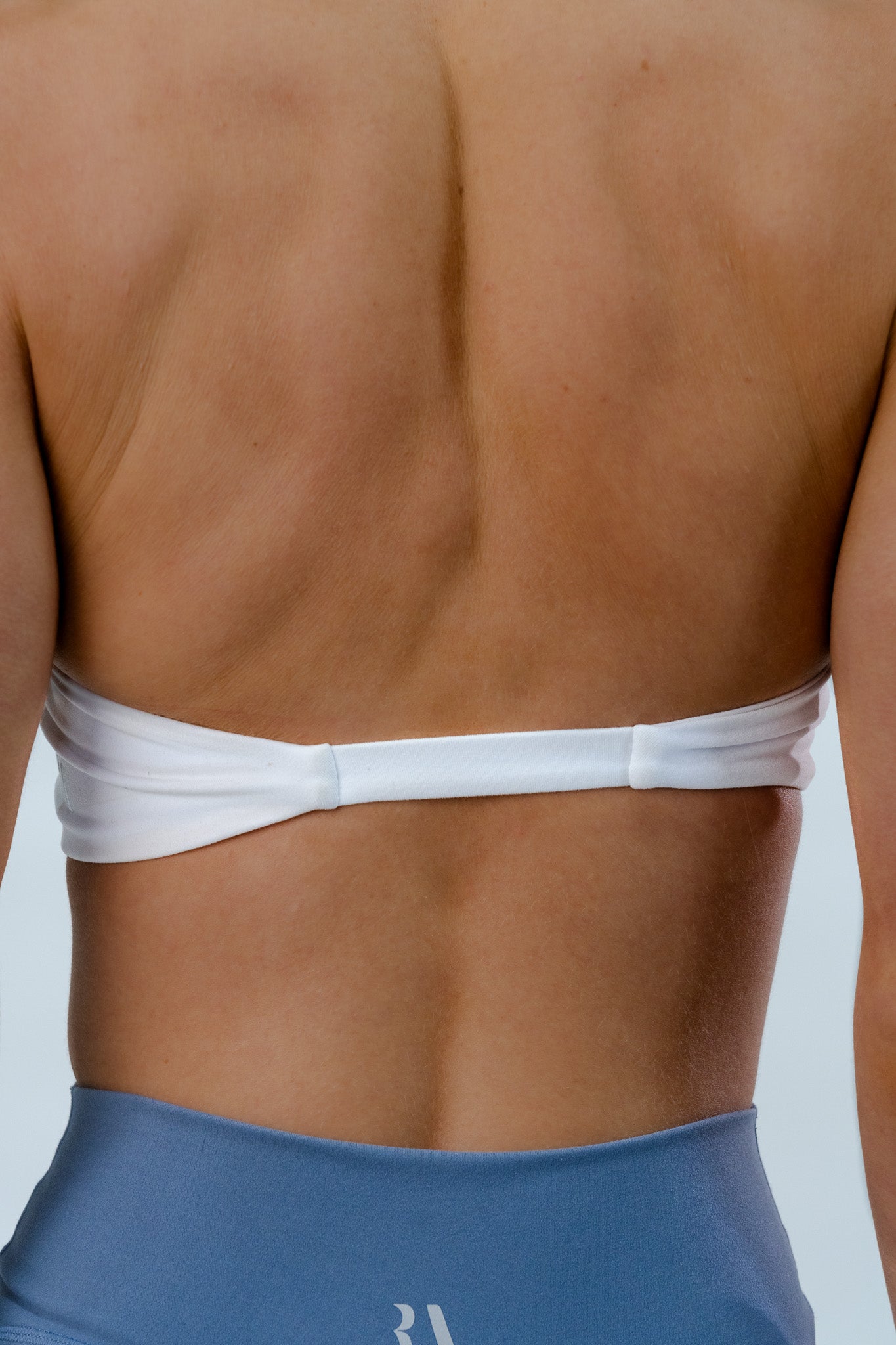 TWIST CROP . WHITE - Rue Avenue Activewear