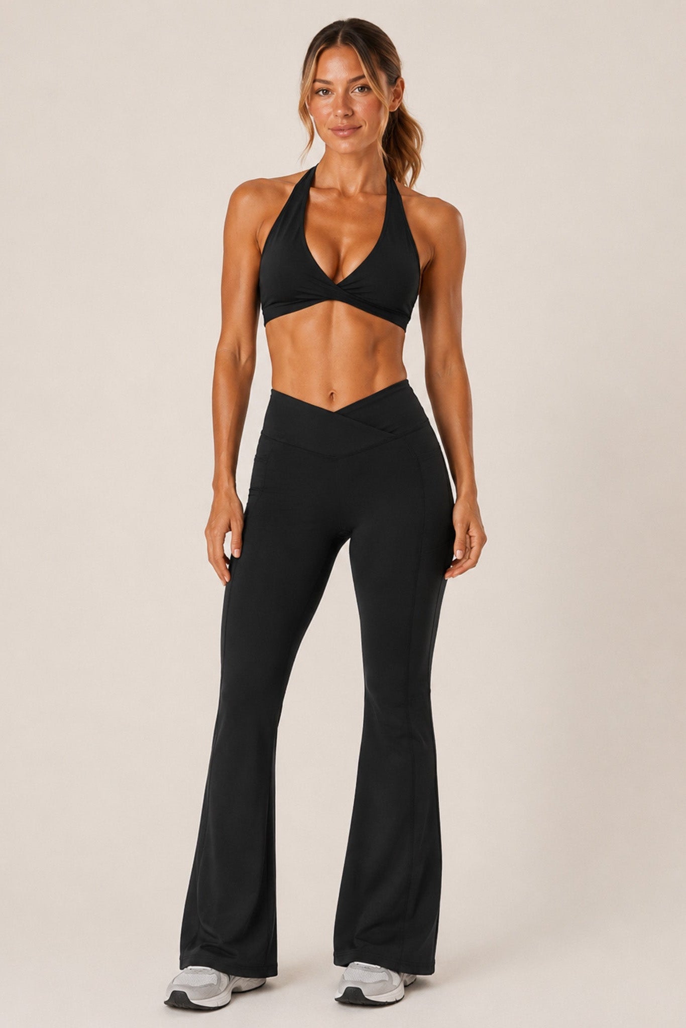 TWIST CROP . BLACK - Rue Avenue Activewear